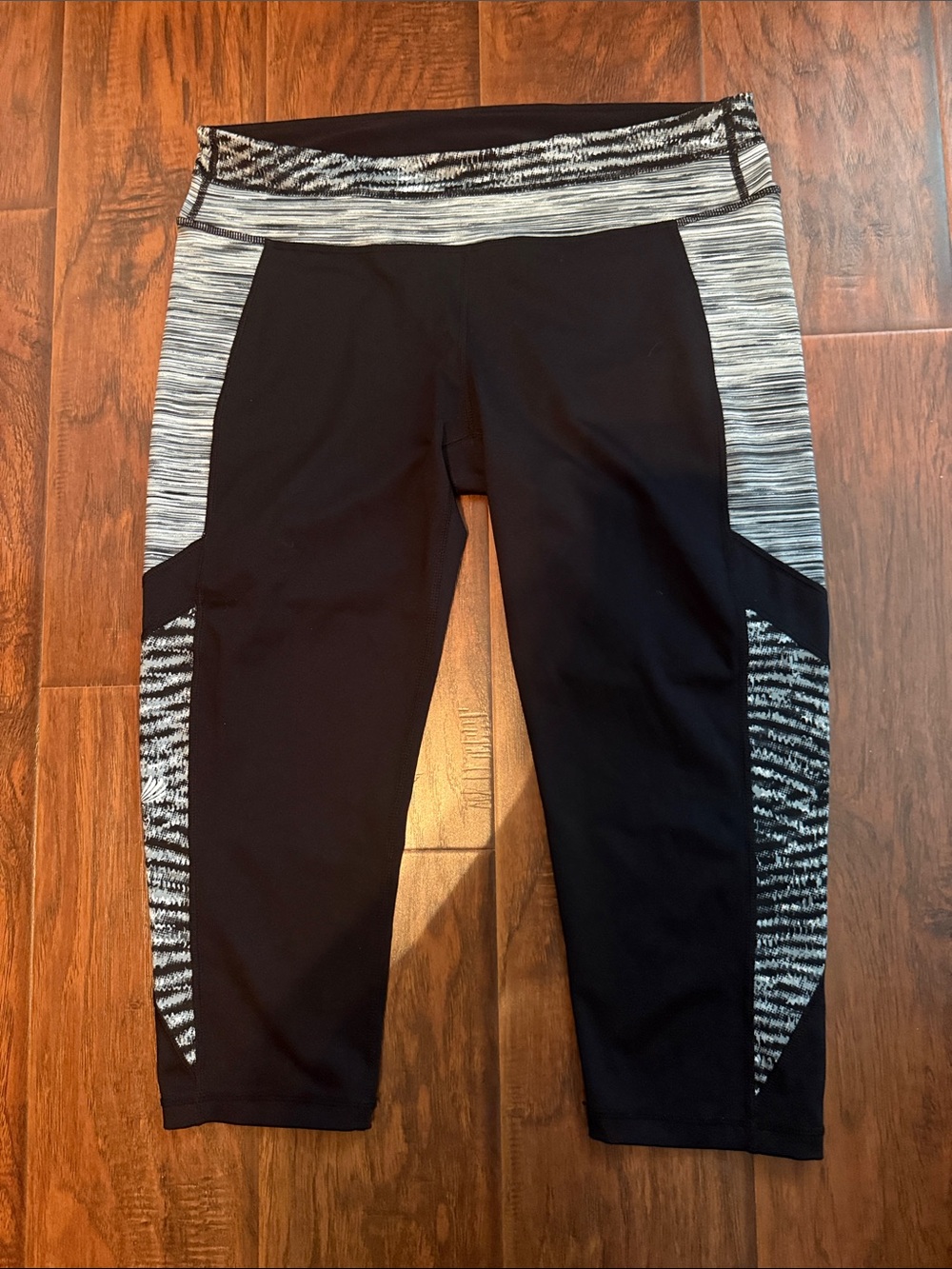 Black Capri Leggings with Heathered Gray Panels Free2B